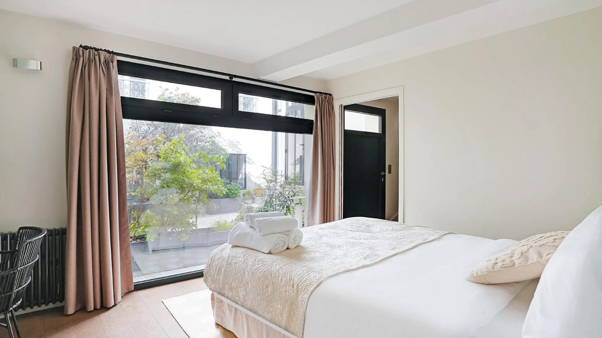 Maison Au Coeur De Montmartre Apartment Paris France